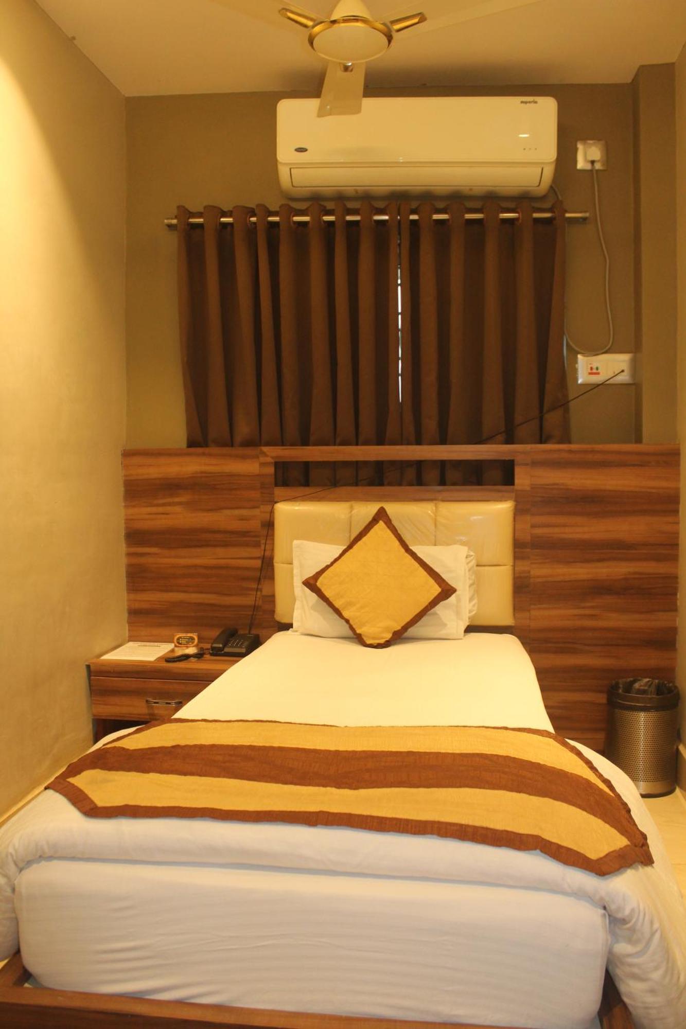 Hotel Oishi Plaza Mukutmanipur エクステリア 写真