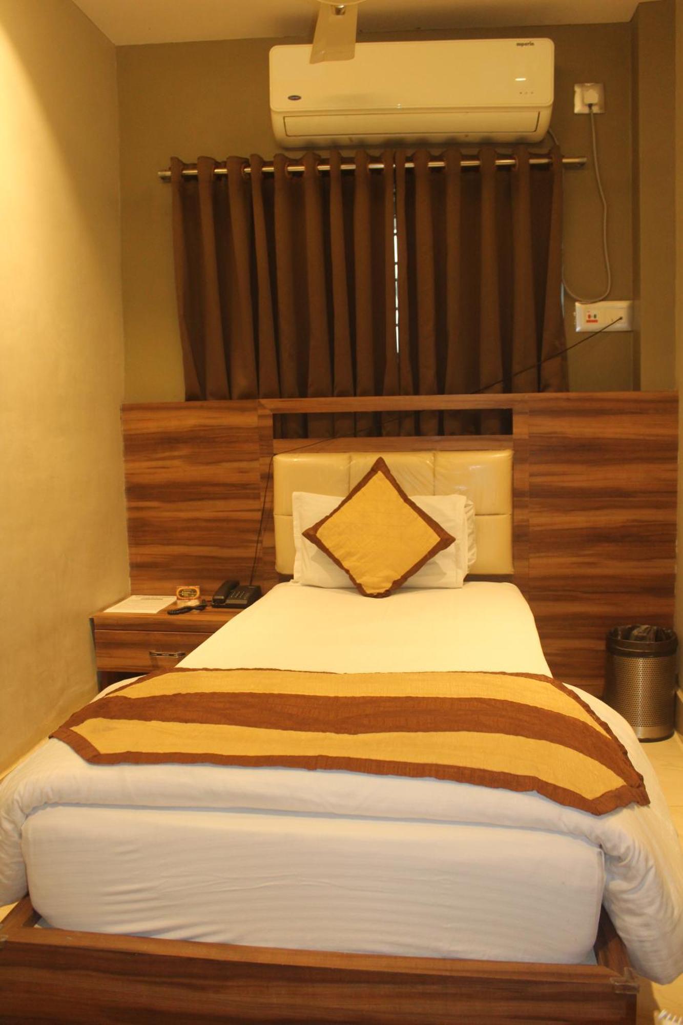 Hotel Oishi Plaza Mukutmanipur エクステリア 写真